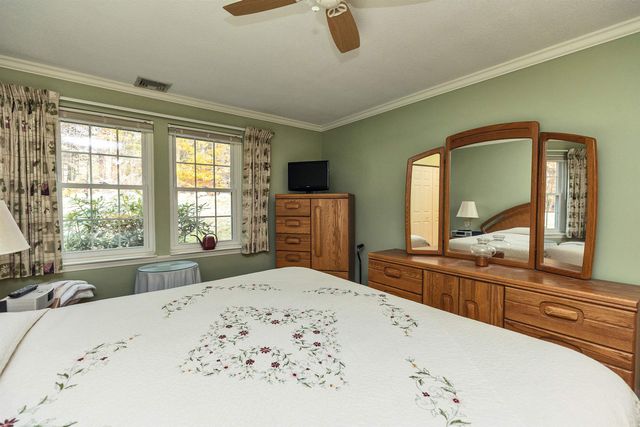 39 Windsor Ct Unit B, Keene, NH 03431