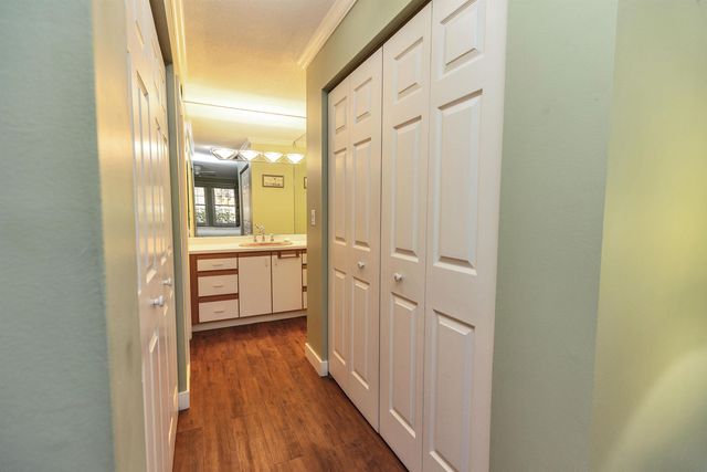 39 Windsor Ct Unit B, Keene, NH 03431