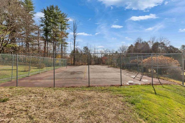 39 Windsor Ct Unit B, Keene, NH 03431