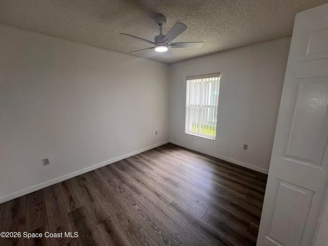 2126 Redwood Circle NE, Palm Bay, FL 32905