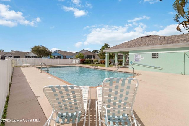 2126 Redwood Circle NE, Palm Bay, FL 32905