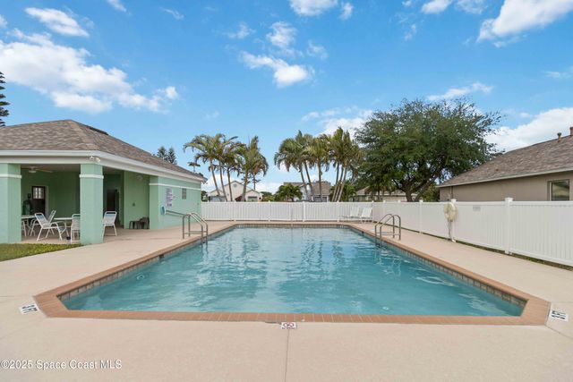 2126 Redwood Circle NE, Palm Bay, FL 32905