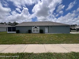 2126 Redwood Circle NE, Palm Bay, FL 32905