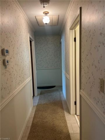 904 Blackstone Circle, Thomasville, NC 27360