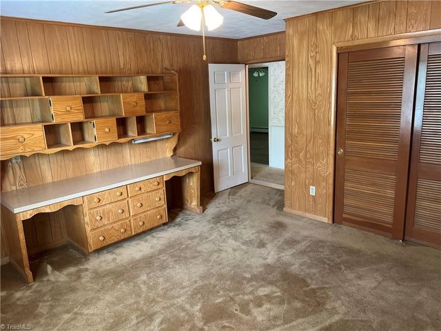 904 Blackstone Circle, Thomasville, NC 27360