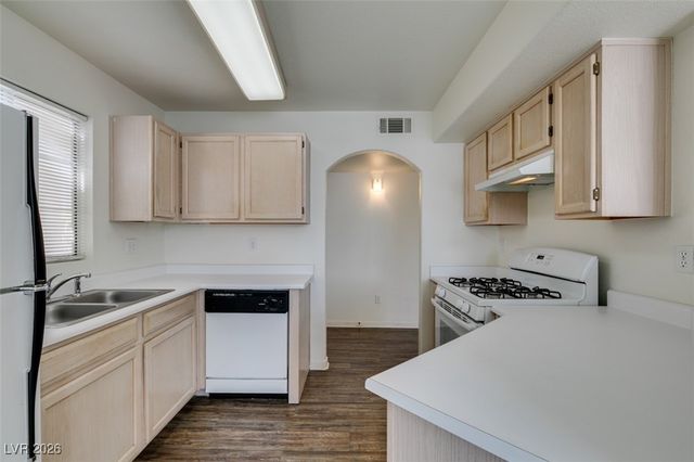 698 RACETRACK Road 911, Henderson, NV 89015