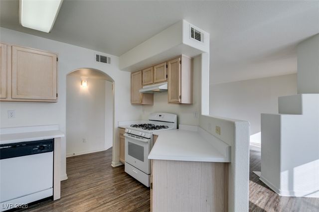 698 RACETRACK Road 911, Henderson, NV 89015