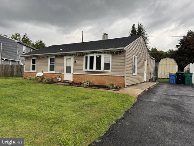 901 SPENCER DR, Croydon, PA 19021