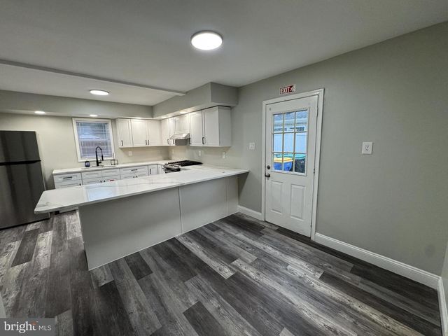 901 SPENCER DR, Croydon, PA 19021