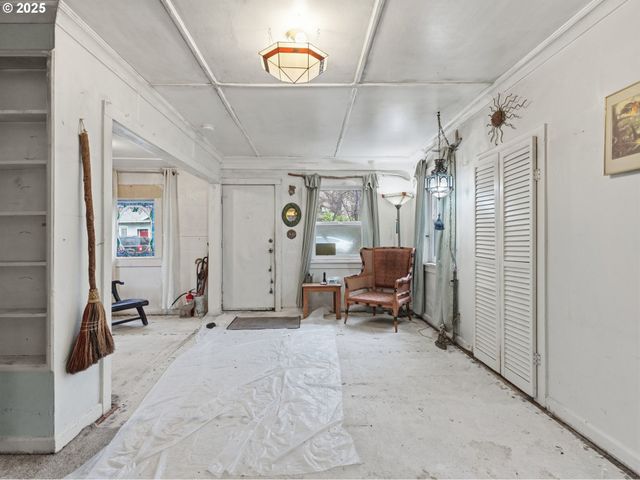 731 11TH Ave, Seaside, OR 97138