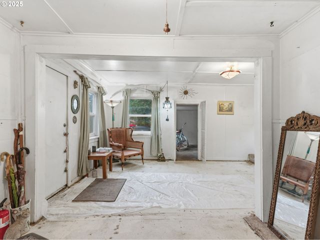 731 11TH Ave, Seaside, OR 97138