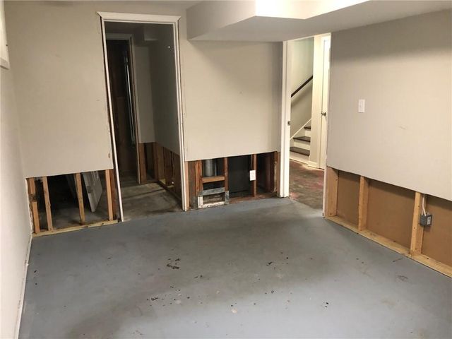 908 SW 14th Street Terrace, Blue Springs, MO 64015