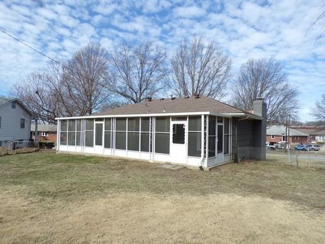 908 SW 14th Street Terrace, Blue Springs, MO 64015