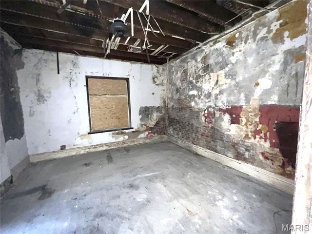 2205 Osage Street, St Louis, MO 63118