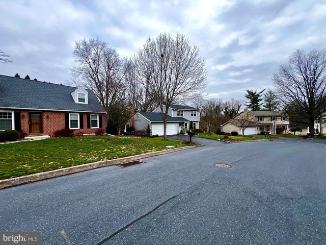 50 FAIRWAY DR, Camp Hill, PA 17011