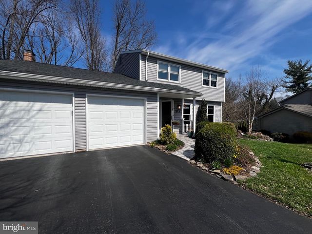 50 FAIRWAY DR, Camp Hill, PA 17011