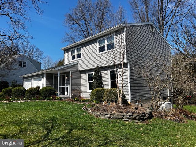 50 FAIRWAY DR, Camp Hill, PA 17011