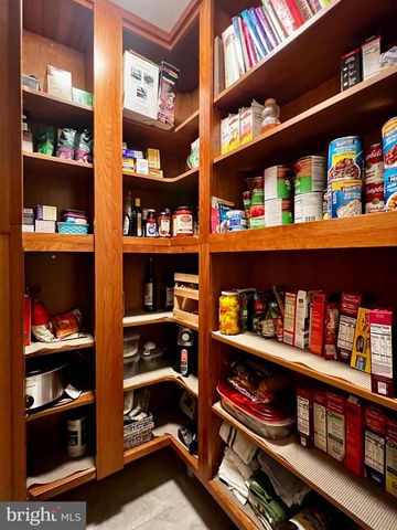 50 FAIRWAY DR, Camp Hill, PA 17011