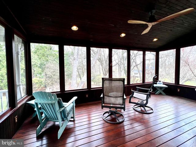 50 FAIRWAY DR, Camp Hill, PA 17011