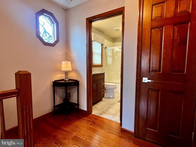 50 FAIRWAY DR, Camp Hill, PA 17011