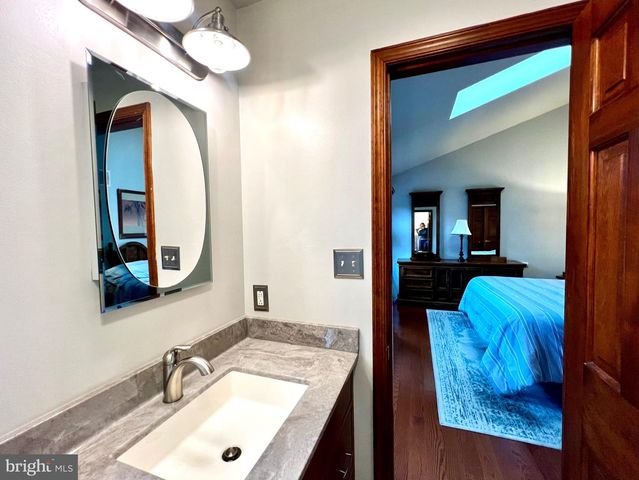 50 FAIRWAY DR, Camp Hill, PA 17011