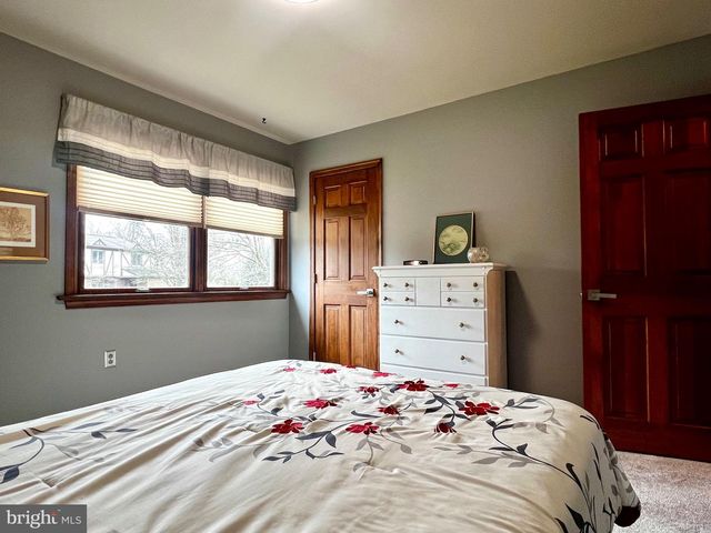 50 FAIRWAY DR, Camp Hill, PA 17011