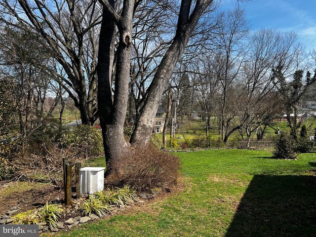 50 FAIRWAY DR, Camp Hill, PA 17011