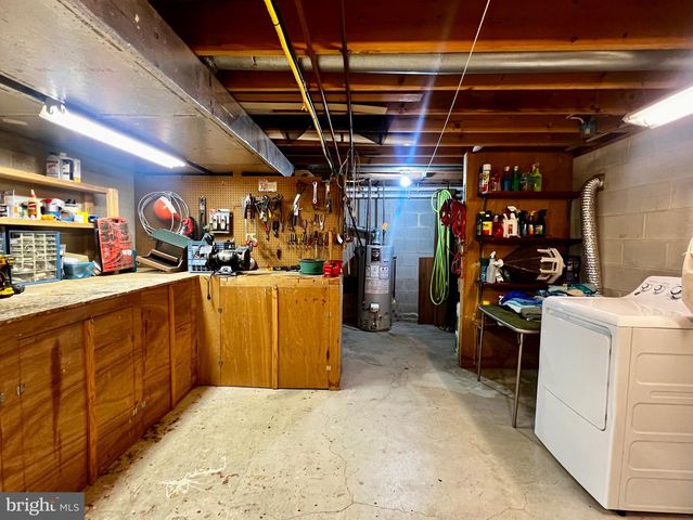 50 FAIRWAY DR, Camp Hill, PA 17011