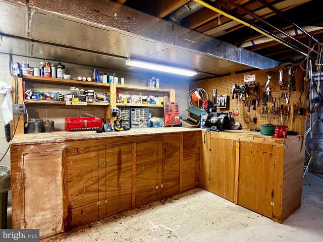 50 FAIRWAY DR, Camp Hill, PA 17011