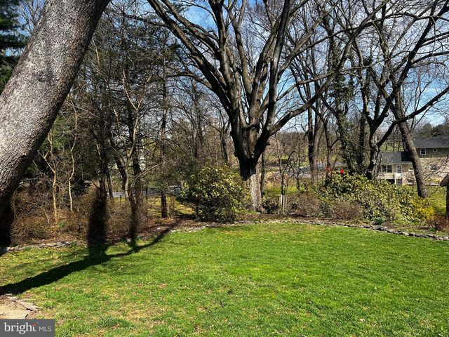 50 FAIRWAY DR, Camp Hill, PA 17011