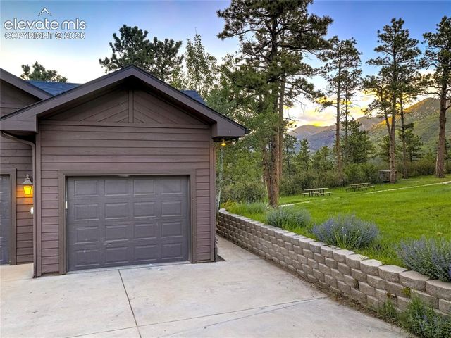 4660 Hagerman Avenue, Cascade, CO 80809