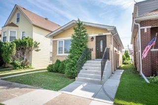 3719 N New England Avenue, Chicago, IL 60634