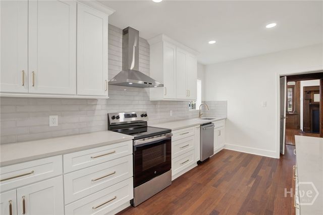 513 W 37th Street, Savannah, GA 31415