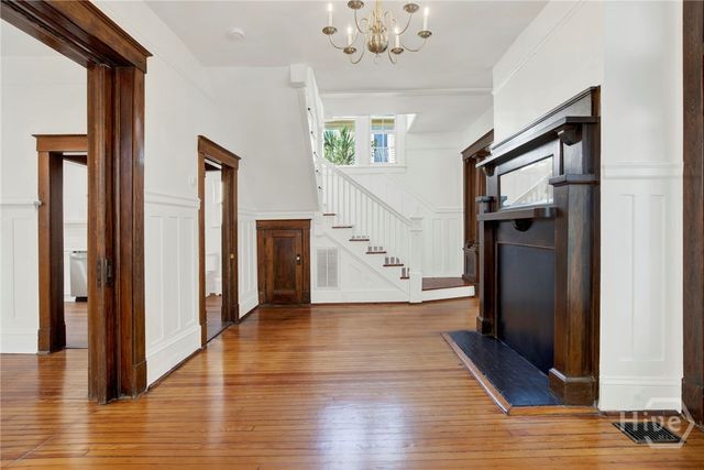 513 W 37th Street, Savannah, GA 31415
