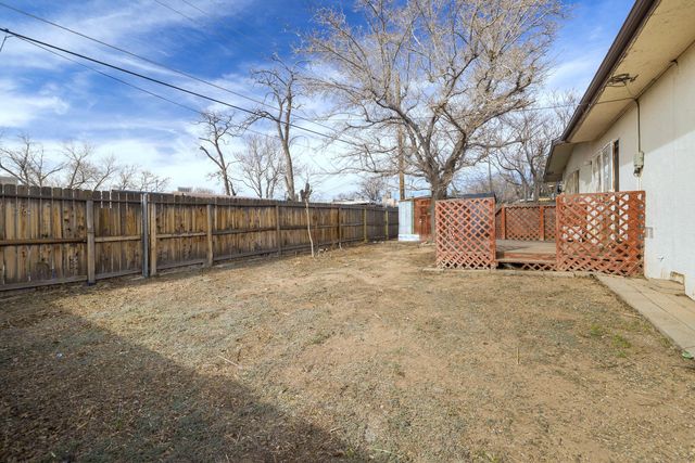 625 Grace Street NE, Albuquerque, NM 87123