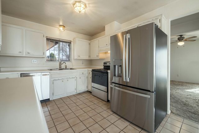 625 Grace Street NE, Albuquerque, NM 87123