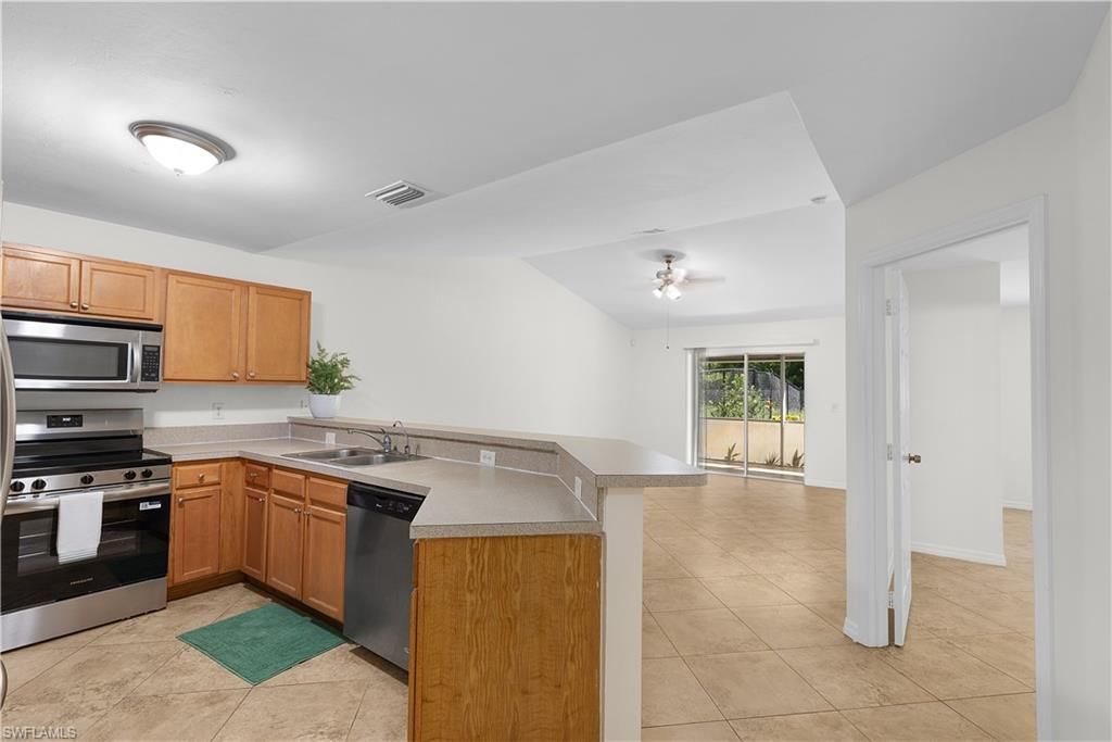4901/4903 28th ST SW, LEHIGH ACRES, FL 33973 — photo 3