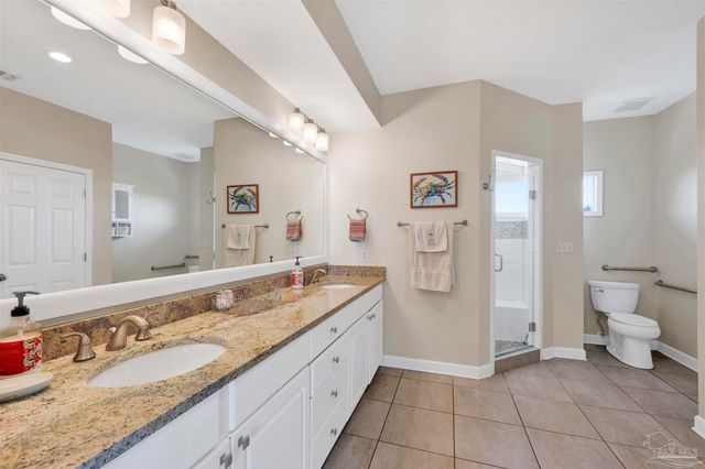 6760 Sea Shell Dr, Gulf Shores, AL 36542