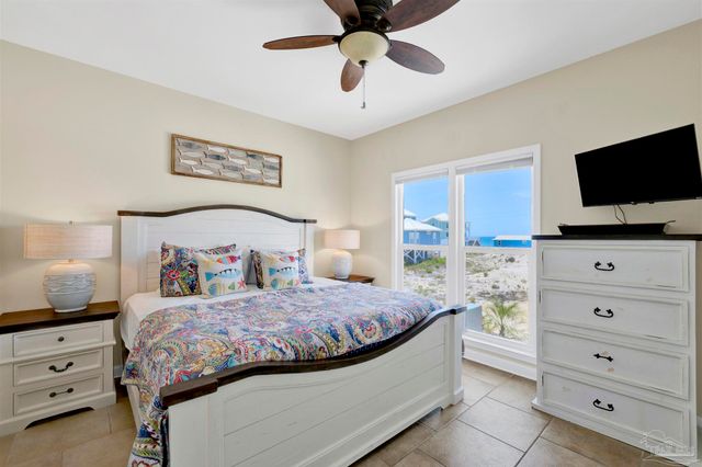 6760 Sea Shell Dr, Gulf Shores, AL 36542