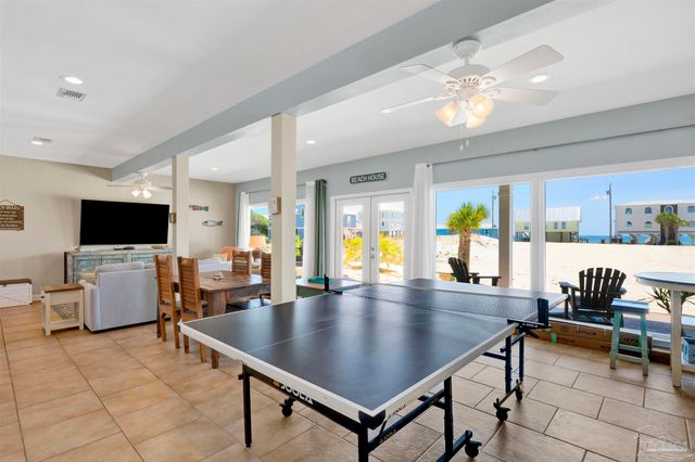 6760 Sea Shell Dr, Gulf Shores, AL 36542