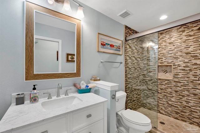 6760 Sea Shell Dr, Gulf Shores, AL 36542