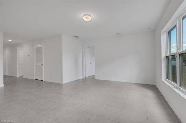 414 NW 13th TER, Cape Coral, FL 33993