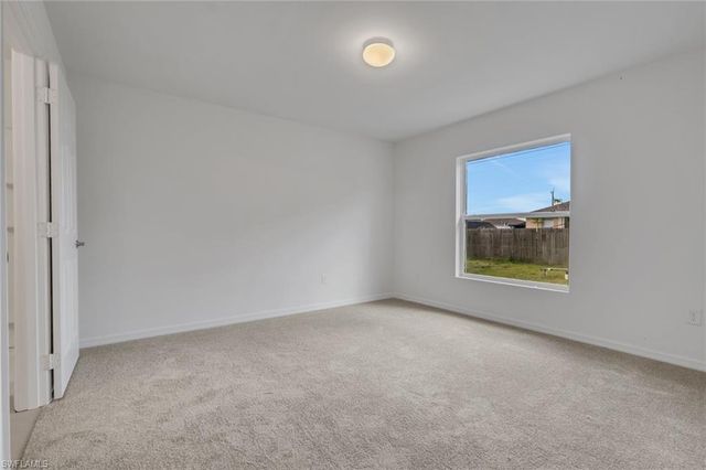 414 NW 13th TER, Cape Coral, FL 33993