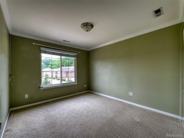 53274 Providence Drive W, Shelby Charter Township, MI 48316