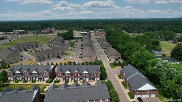 53274 Providence Drive W, Shelby Charter Township, MI 48316