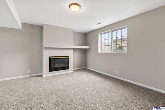 10802 S 17th Street, Bellevue, NE 68123
