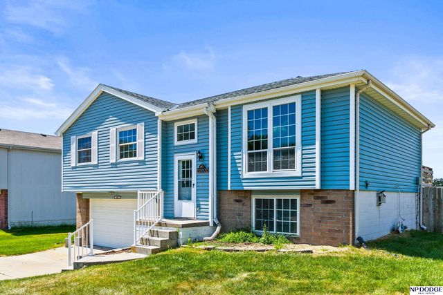 10802 S 17th Street, Bellevue, NE 68123