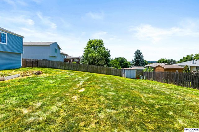 10802 S 17th Street, Bellevue, NE 68123