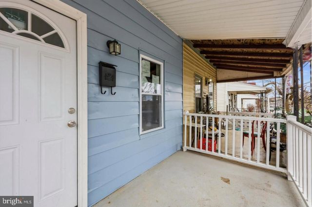 1335 GREEN ST, Marcus Hook, PA 19061