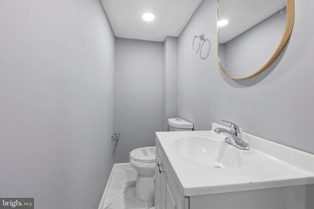 1335 GREEN ST, Marcus Hook, PA 19061